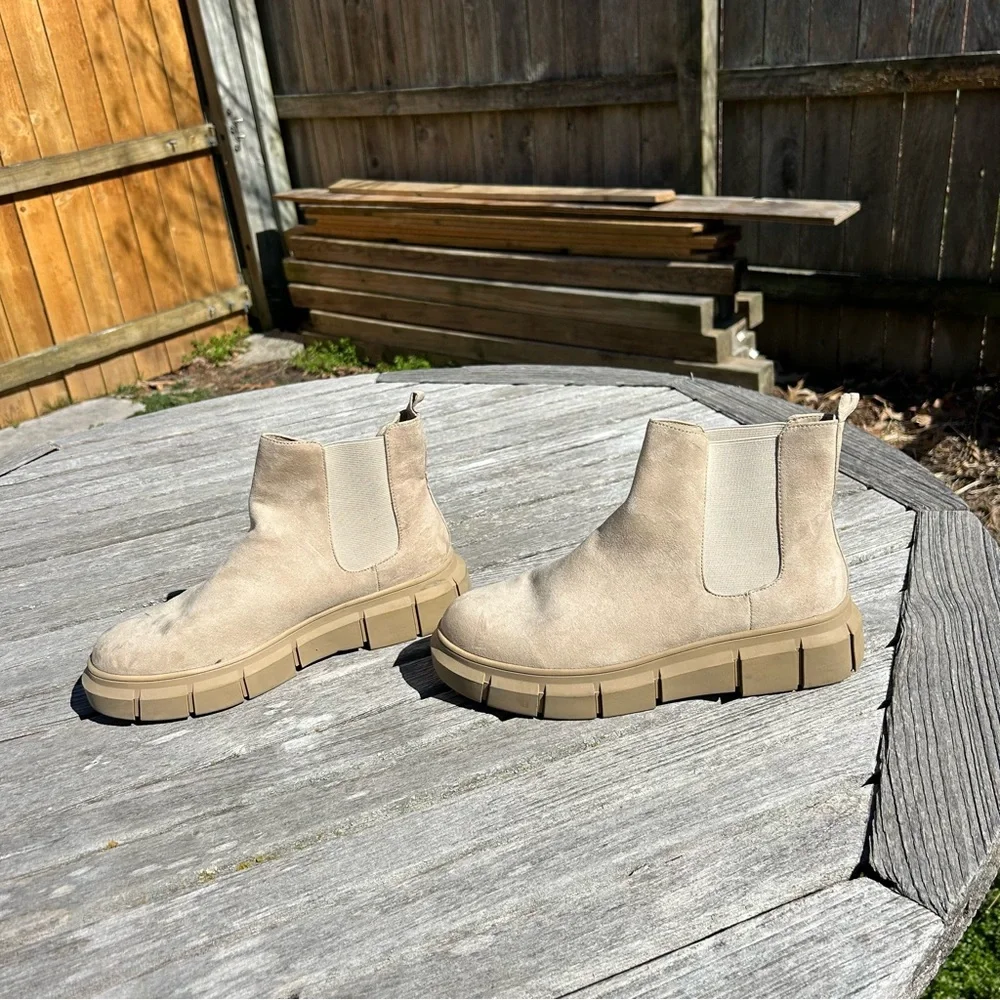 BP Niya Lug Sole Chelsea Boot in‎ tan sand size 10